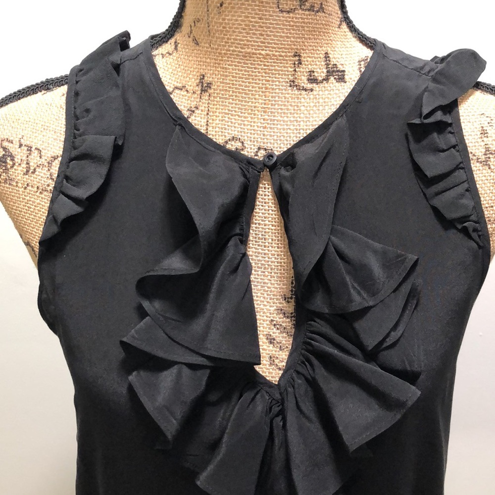 {Maeve} Ruffled Keyhole Silk Tank - Picture 3 of 10
